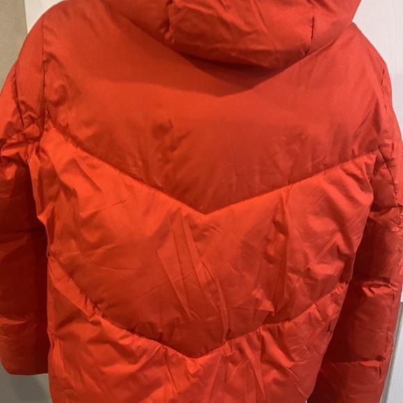 Puffer with Chevron Quilt - Picture 4 of 9